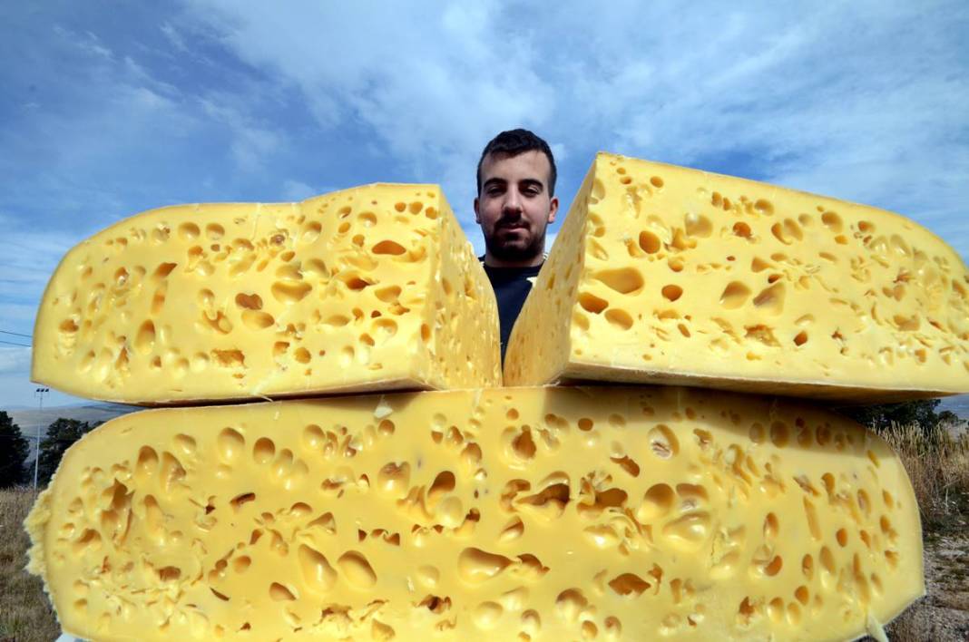 O kentin meşhur peyniri tescillendi: Kilosu 650 TL! Yılda 200 ton üretiliyor, kapış kapış satılıyor 25